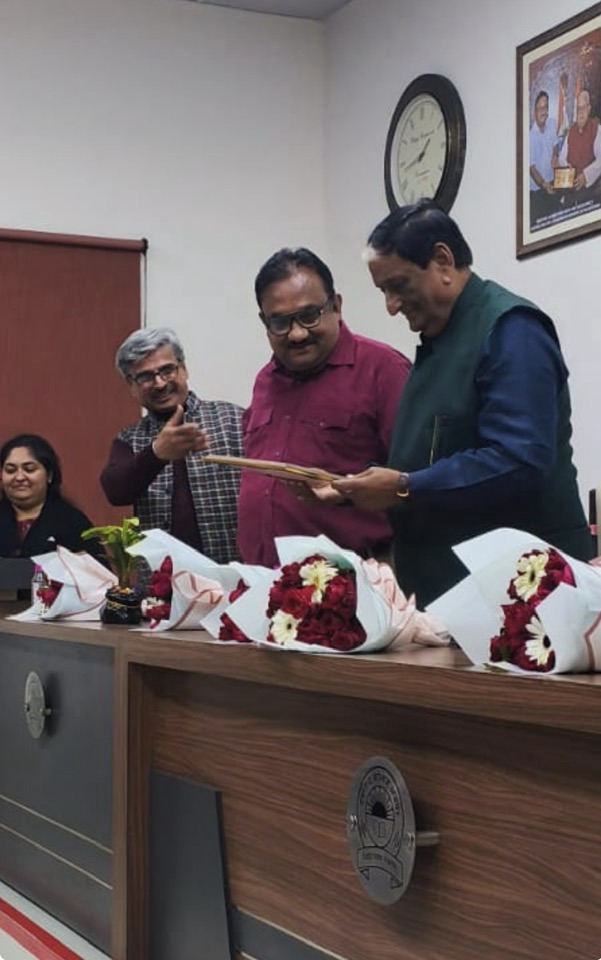 Dayanand College Ajmer | Under the joint aegis of Aravali Sanstha and Dayanand College, Ajmer, a seminar on the importance of books